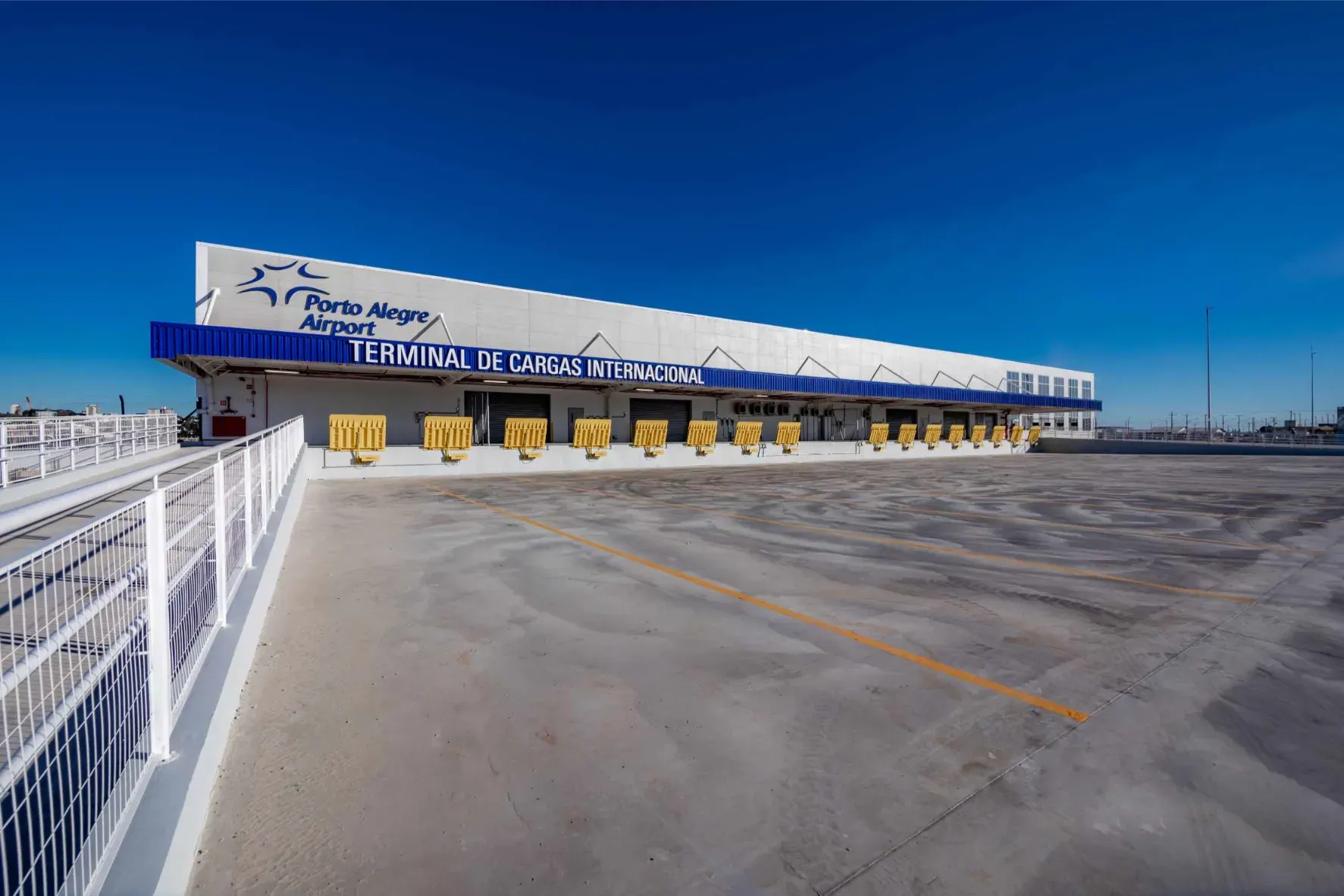 Primeira obra no segmento Aeroportuário.Terminal Internacional de cargas de Porto Alegre – Porto Alegre/RS.
